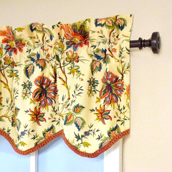 (6) Waverly Felecite Cream & Floral Window Valances - Picture 2 of 5